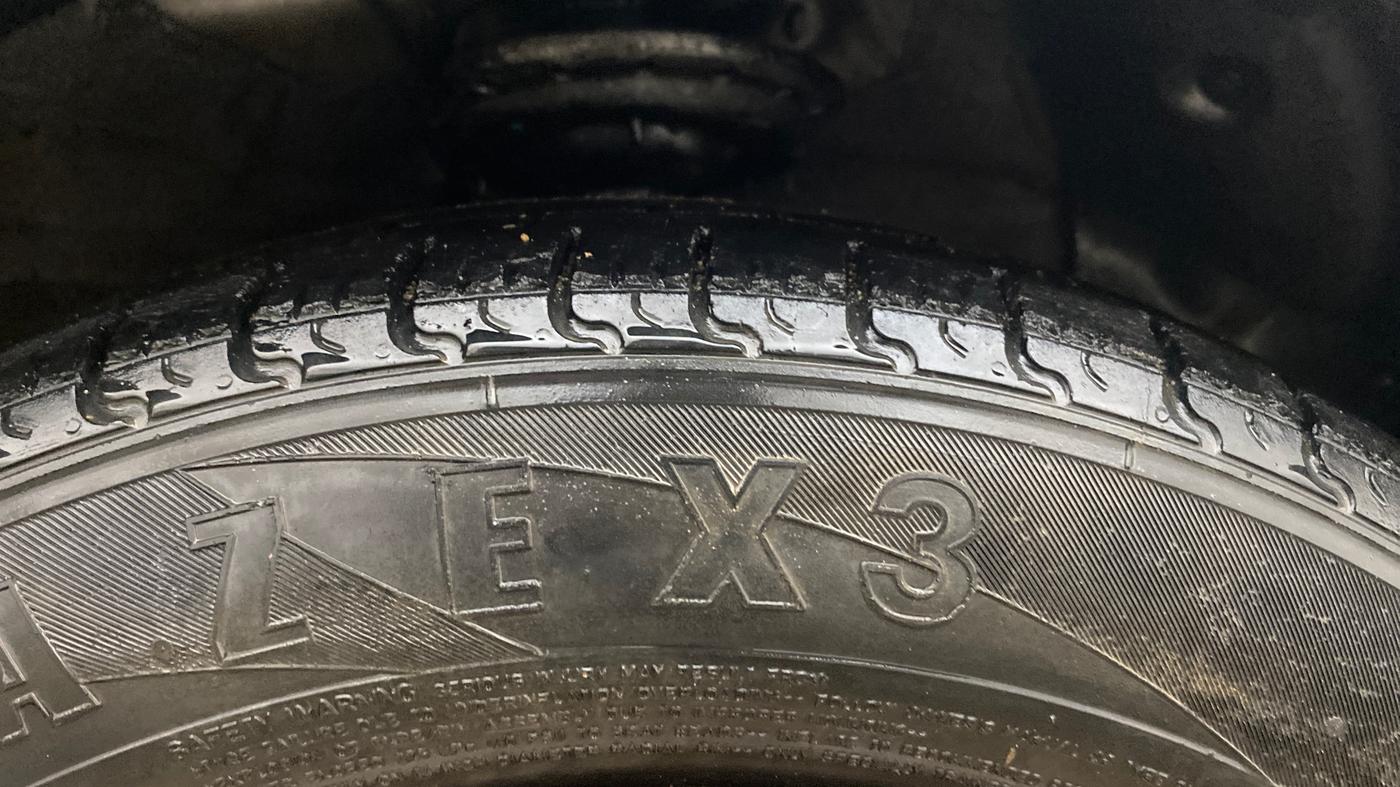 2015 Hyundai Xcent BASE 1.1, Diesel, Manual, 1,09,175 km, Right Front Tyre Tread