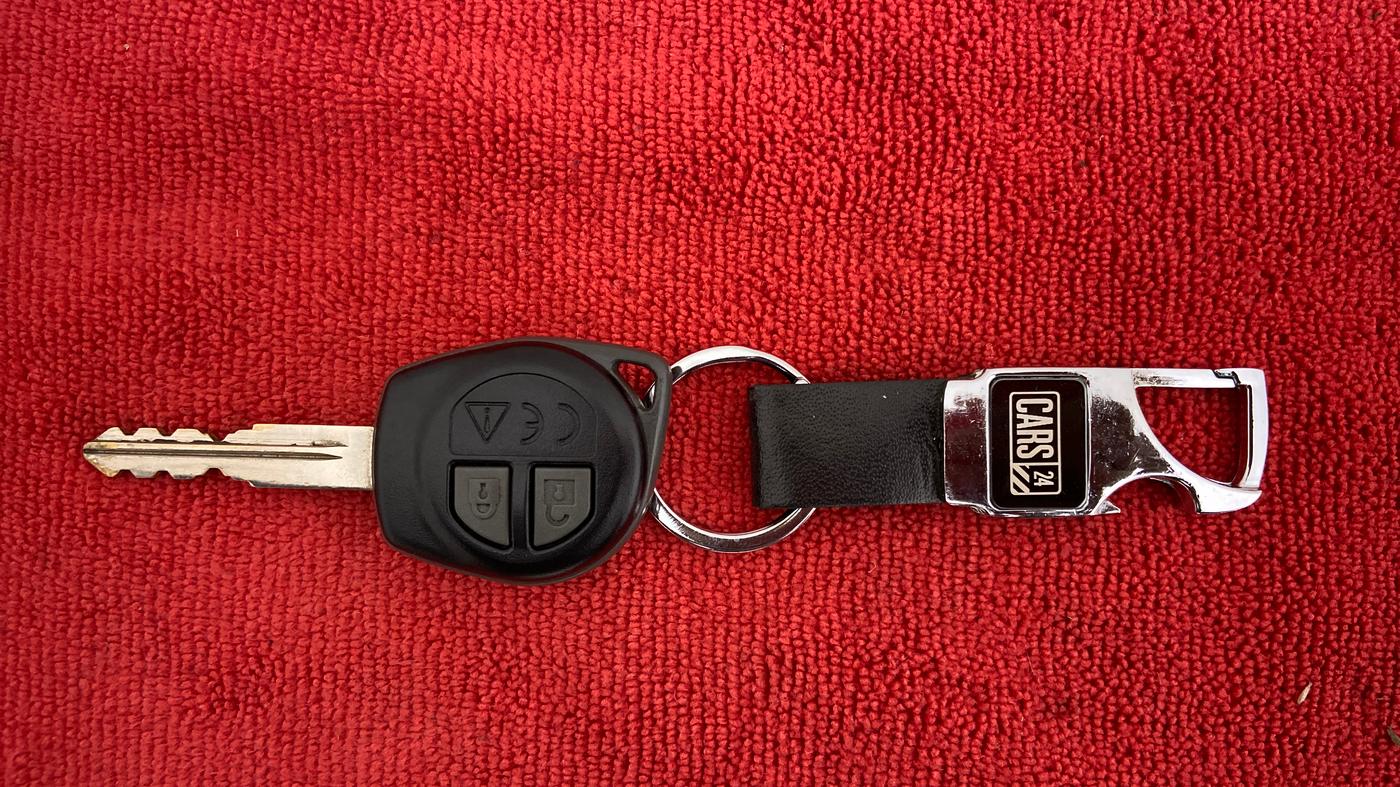 2018 Maruti Swift VXI AMT, Petrol, Automatic, 33,616 km, Key Close Up