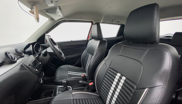 2018 Maruti Swift VXI AMT, Petrol, Automatic, 33,616 km, Right Side Front Door Cabin