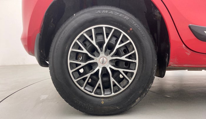2018 Maruti Swift VXI AMT, Petrol, Automatic, 33,616 km, Right Rear Wheel