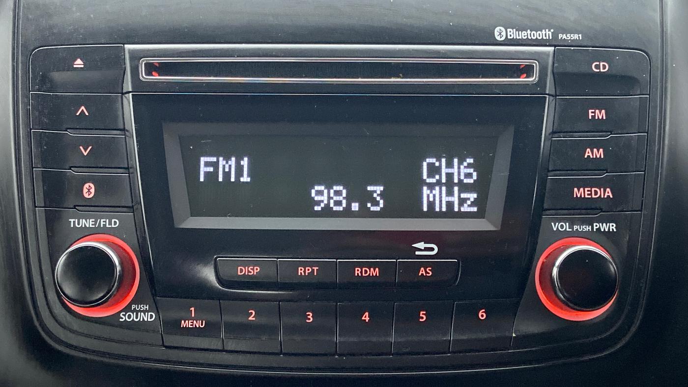 2018 Maruti Swift VXI AMT, Petrol, Automatic, 33,616 km, Infotainment System