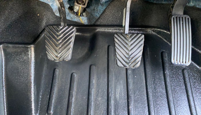 2023 Hyundai Verna SX 1.5 Turbo Petrol MT, Petrol, Manual, 24,627 km, Pedals