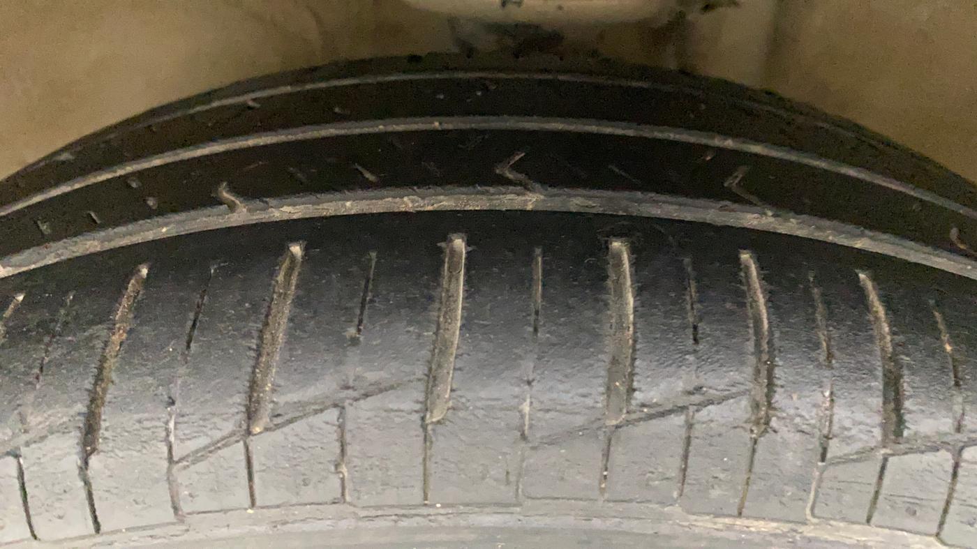 2012 Maruti Alto LXI, Petrol, Manual, 62,334 km, Left Front Tyre Tread