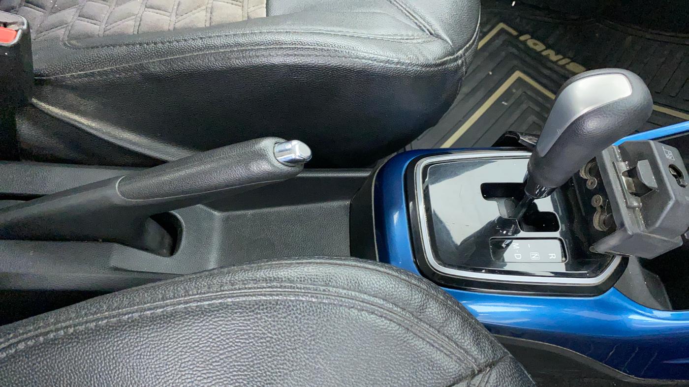 2018 Maruti IGNIS DELTA 1.2 K12 AMT, Petrol, Automatic, 44,650 km, Gear Lever