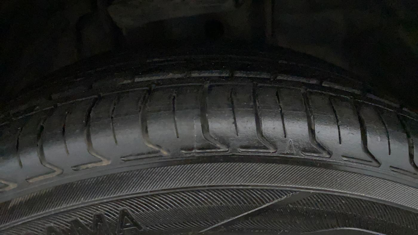 2021 Tata TIGOR XZ PLUS PETROL, Petrol, Manual, 62,930 km, Right Front Tyre Tread