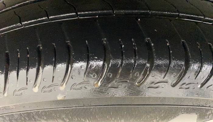 2023 Maruti New Wagon-R ZXI PLUS 1.2 AMT, Petrol, Automatic, 30,617 km, Right Rear Tyre Tread