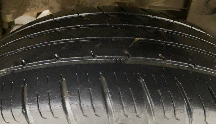 2018 Renault Duster RXS CVT, Petrol, Automatic, 46,011 km, Left Rear Tyre Tread