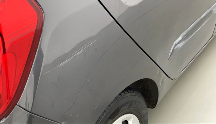 2011 Hyundai i10 MAGNA 1.2, Petrol, Manual, 31,584 km, Right quarter panel - Minor scratches