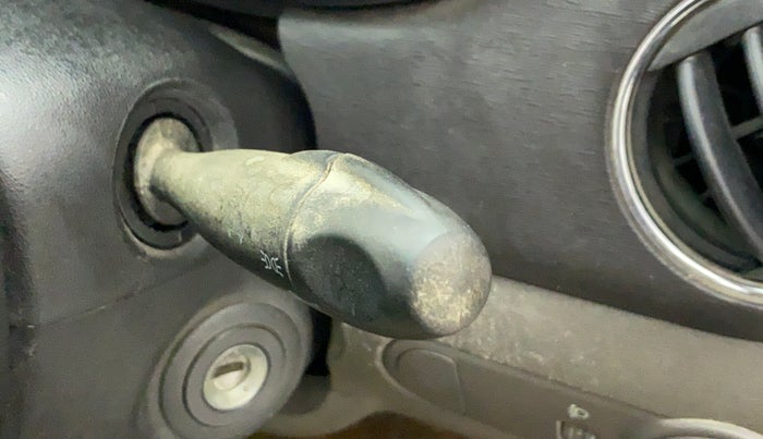 2011 Hyundai i10 MAGNA 1.2, Petrol, Manual, 31,584 km, Combination switch - Turn Indicator not functional