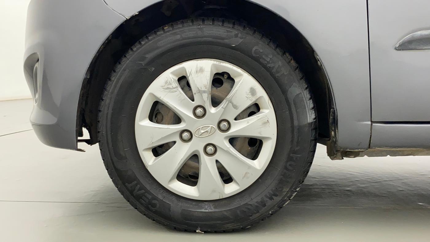2011 Hyundai i10 MAGNA 1.2, Petrol, Manual, 31,584 km, Left Front Wheel
