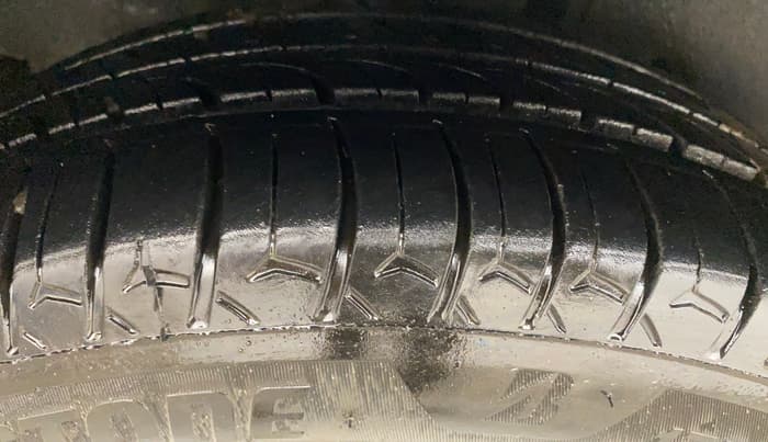 2017 Tata Tiago XZ PETROL, Petrol, Manual, 92,746 km, Right Rear Tyre Tread