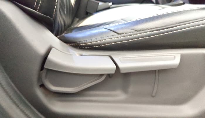 2022 Hyundai GRAND I10 NIOS ASTA 1.2 KAPPA VTVT CNG, CNG, Manual, 66,934 km, Driver Side Adjustment Panel