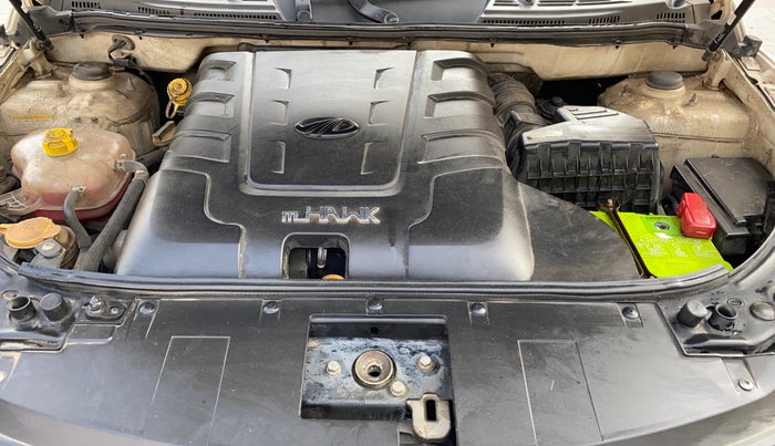 2019 Mahindra XUV500 W11 (O) AWD, Diesel, Manual, 63,104 km, Engine View