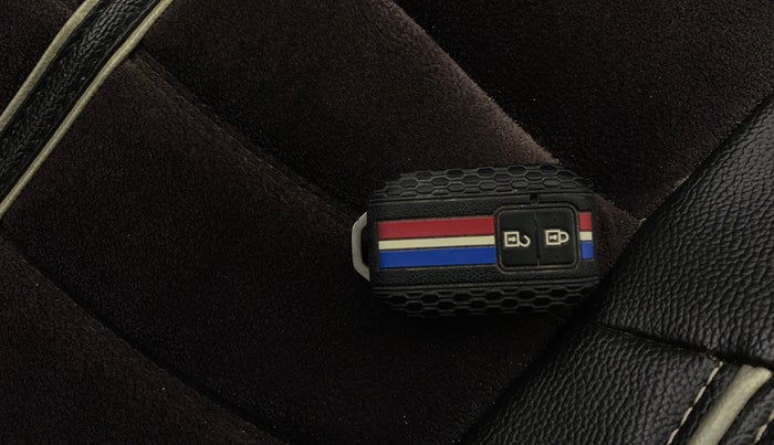 2019 Maruti Swift ZXI AMT, Petrol, Automatic, 56,094 km, Key Close Up