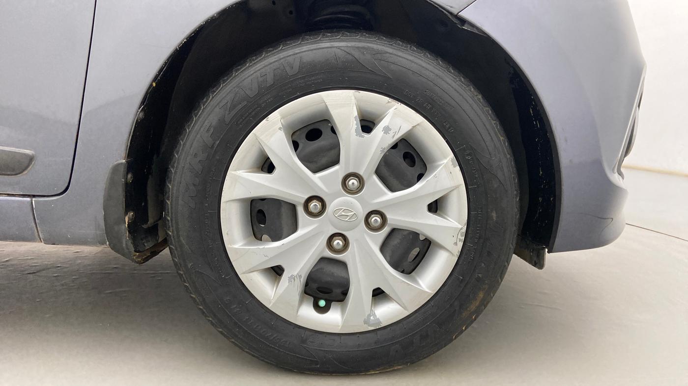 2013 Hyundai Grand i10 SPORTZ 1.1 CRDI, Diesel, Manual, 85,152 km, Right Front Wheel