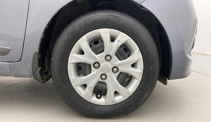2013 Hyundai Grand i10 SPORTZ 1.1 CRDI, Diesel, Manual, 85,152 km, Right Front Wheel