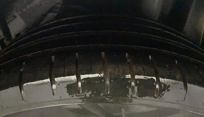 2021 Ford Figo Aspire TITANIUM 1.2 PETROL, Petrol, Manual, 18,055 km, Left Rear Tyre Tread
