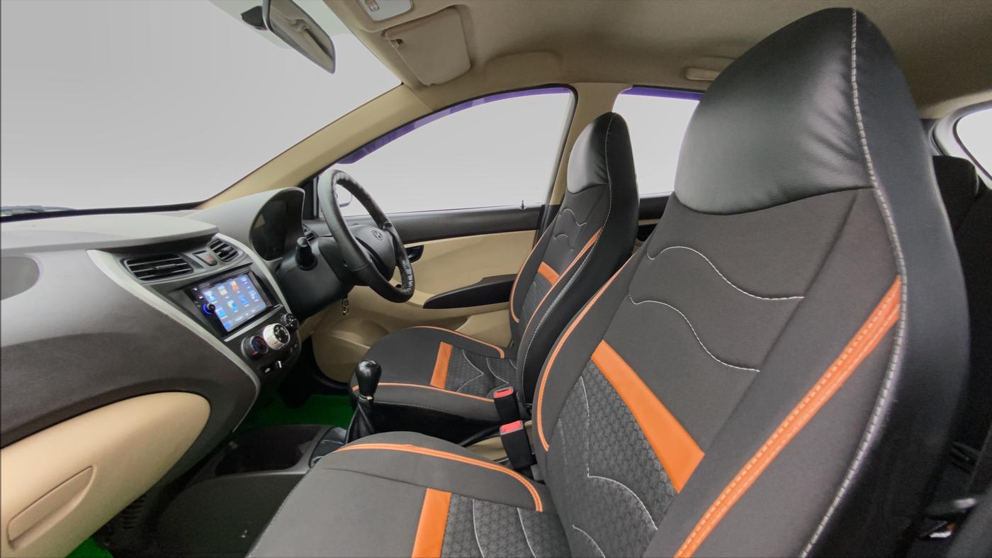 2018 Hyundai Eon ERA PLUS, Petrol, Manual, 45,926 km, Right Side Front Door Cabin