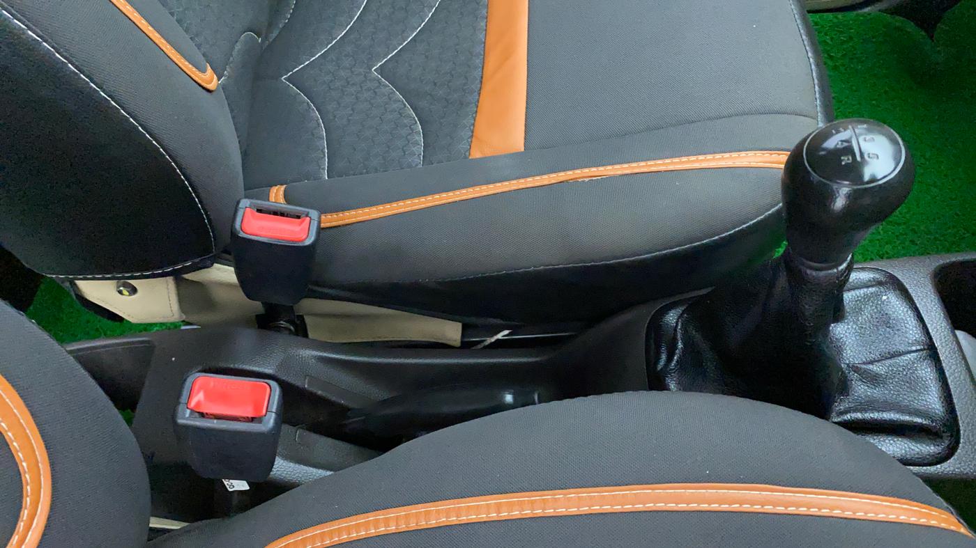 2018 Hyundai Eon ERA PLUS, Petrol, Manual, 45,926 km, Gear Lever