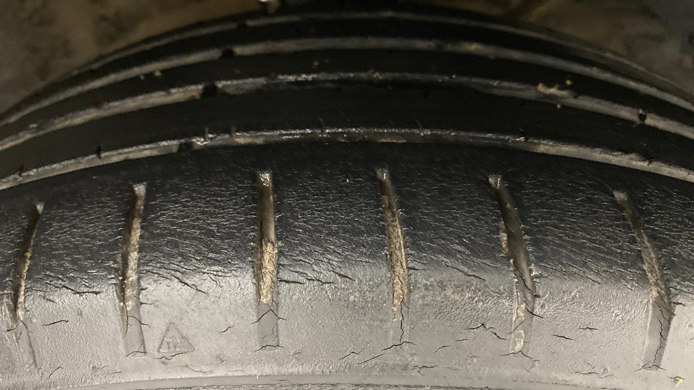 2017 Maruti Baleno ALPHA CVT PETROL 1.2, Petrol, Automatic, 41,793 km, Right Front Tyre Tread
