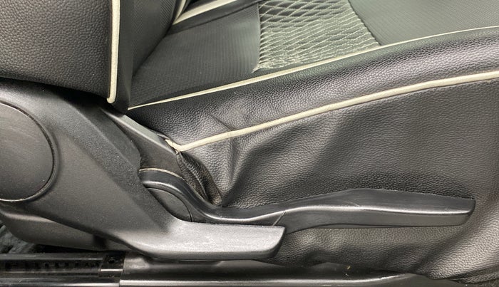 2017 Maruti Baleno ALPHA CVT PETROL 1.2, Petrol, Automatic, 41,793 km, Driver Side Adjustment Panel