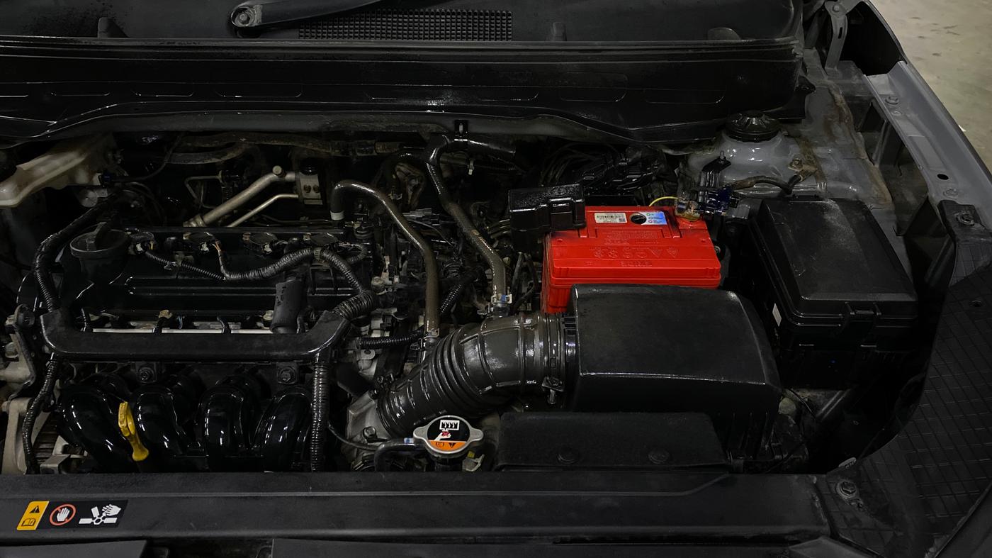 2022 Hyundai VENUE S 1.2, Petrol, Manual, 68,356 km, Engine View - Left