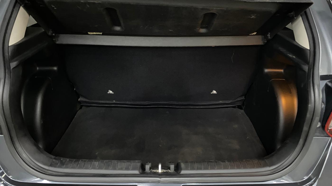 2022 Hyundai VENUE S 1.2, Petrol, Manual, 68,356 km, Boot Inside
