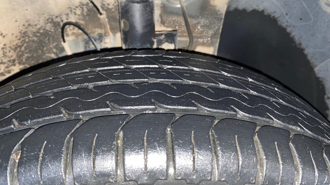 2022 Hyundai VENUE S 1.2, Petrol, Manual, 68,356 km, Right Front Tyre Tread