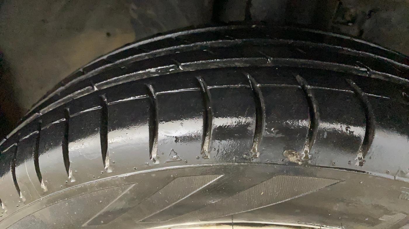 2016 Renault Kwid RXT 0.8, Petrol, Manual, 68,542 km, Right Front Tyre Tread