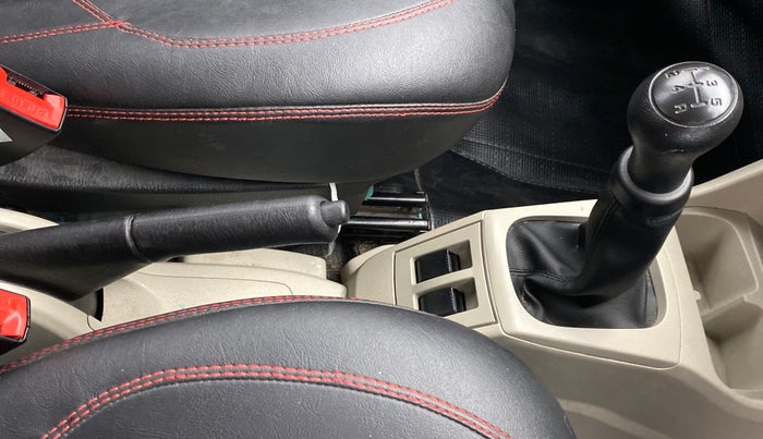 2021 Maruti Alto LXI OPT, Petrol, Manual, 20,226 km, Gear Lever