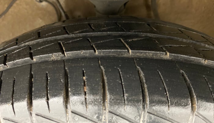 2021 Maruti Alto LXI OPT, Petrol, Manual, 20,226 km, Left Front Tyre Tread