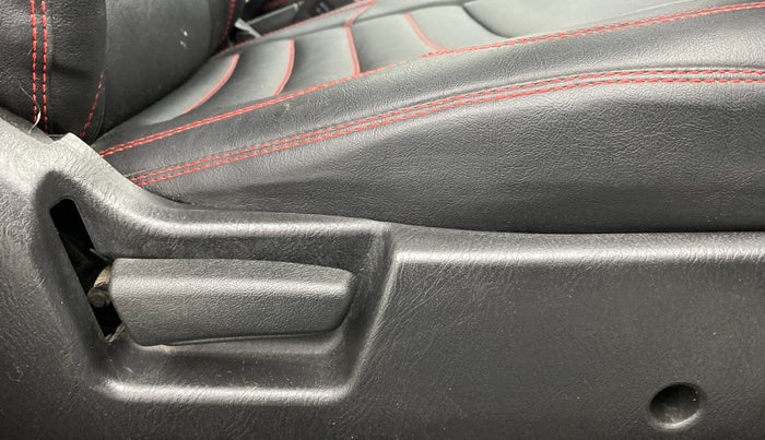 2021 Maruti Alto LXI OPT, Petrol, Manual, 20,226 km, Driver Side Adjustment Panel