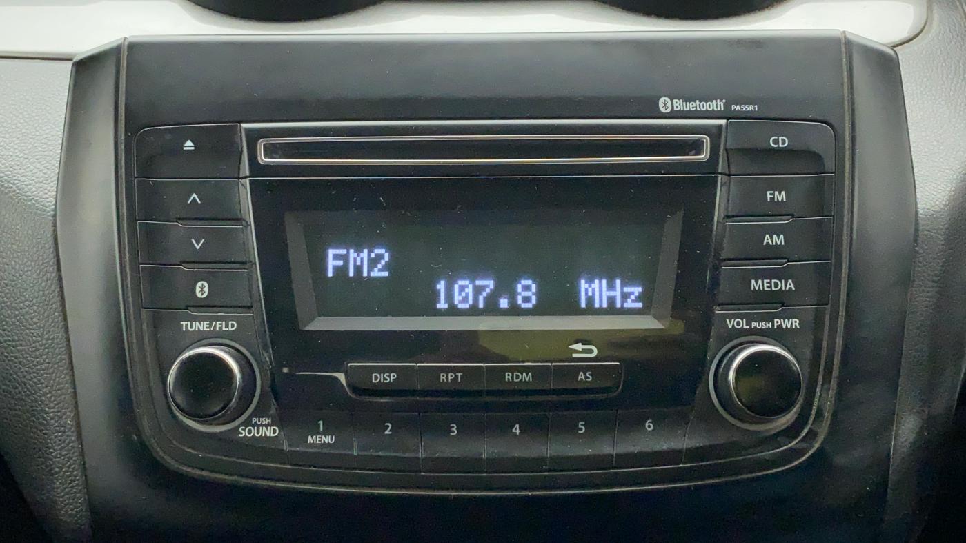 2018 Maruti Swift VXI, Petrol, Manual, 80,505 km, Infotainment System