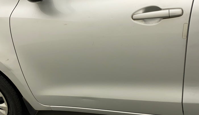2018 Maruti Swift VXI, Petrol, Manual, 80,505 km, Front passenger door - Minor scratches