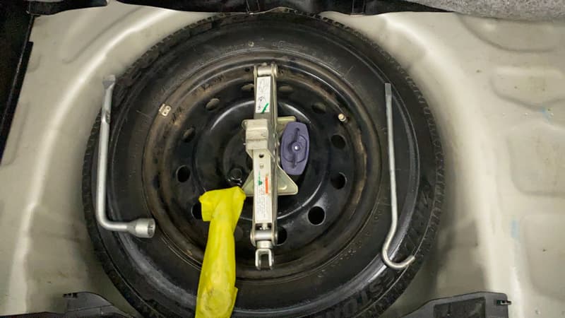 2018 Maruti Swift VXI, Petrol, Manual, 80,505 km, Spare Tyre