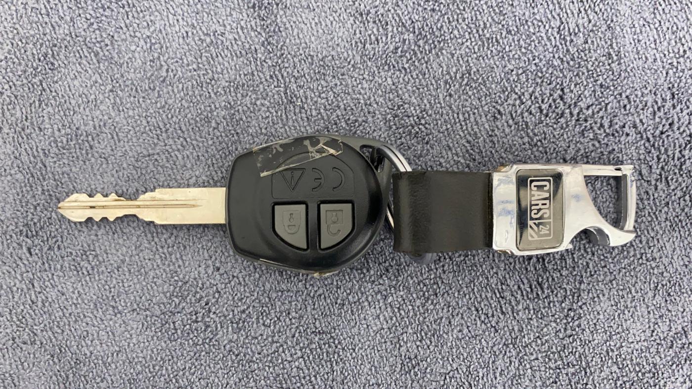 2018 Maruti Swift VXI, Petrol, Manual, 80,505 km, Key Close Up