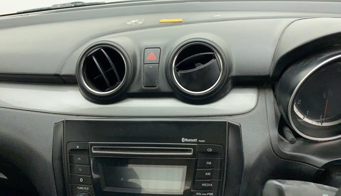 2018 Maruti Swift VXI, Petrol, Manual, 80,505 km, AC Unit - Front vent has minor damage