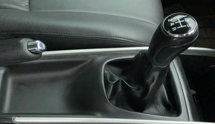 2016 Maruti Baleno ZETA PETROL 1.2, Petrol, Manual, 48,099 km, Gear Lever
