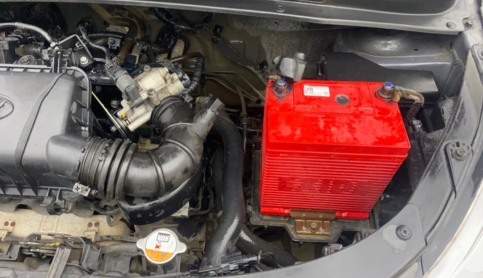 2014 Hyundai i10 SPORTZ 1.1, Petrol, Manual, 28,564 km, Engine View - Left