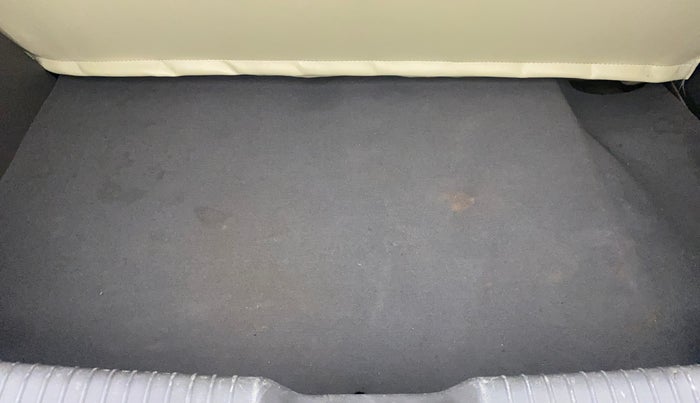 2014 Hyundai i10 SPORTZ 1.1, Petrol, Manual, 28,564 km, Boot Inside