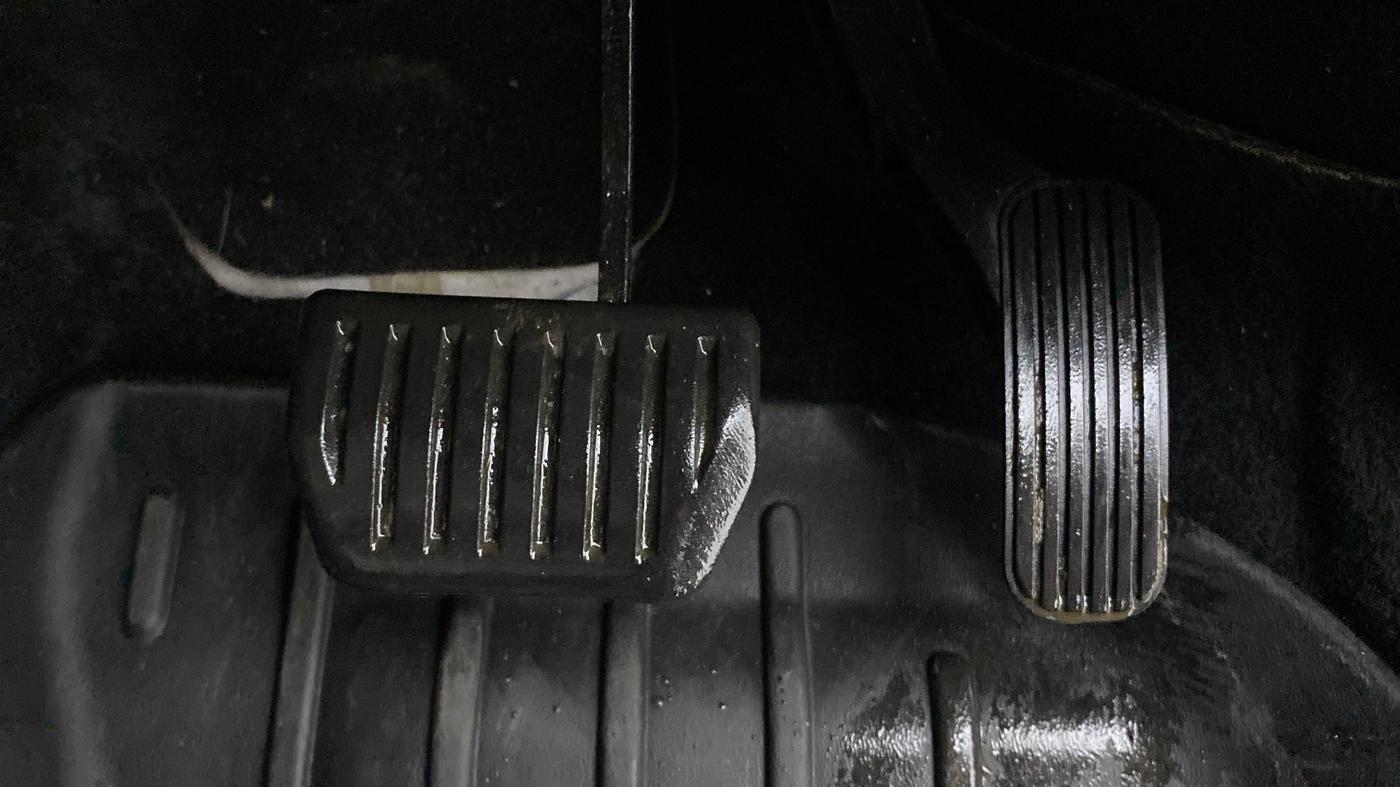 2020 Tata Harrier XZA PLUS 2.0L, Diesel, Automatic, 74,344 km, Pedals
