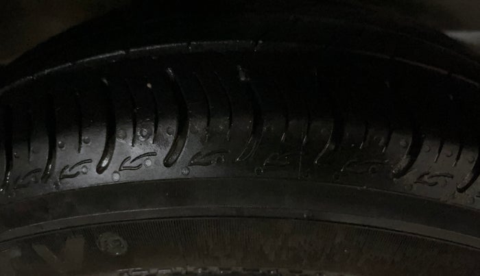 2016 Honda Jazz 1.2L I-VTEC S, Petrol, Manual, 51,236 km, Right Rear Tyre Tread