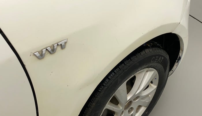 2011 Maruti Swift ZXI, Petrol, Manual, 93,223 km, Right fender - Minor scratches