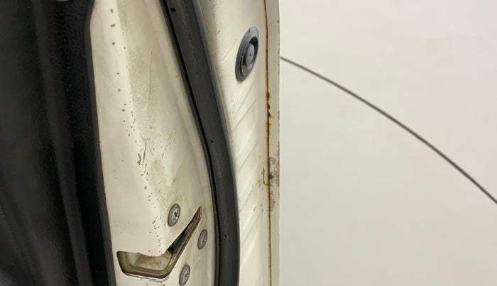 2011 Maruti Swift ZXI, Petrol, Manual, 93,223 km, Driver-side door - Slightly rusted