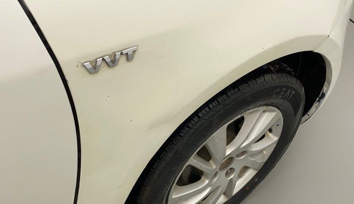 2011 Maruti Swift ZXI, Petrol, Manual, 93,223 km, Right fender - Slightly dented
