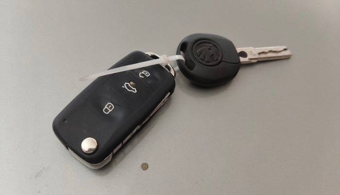 2016 Skoda Rapid 1.5 TDI CR STYLE PLUS AT, Diesel, Automatic, 1,11,375 km, Key Close Up