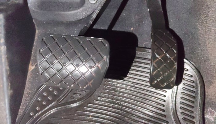 2016 Skoda Rapid 1.5 TDI CR STYLE PLUS AT, Diesel, Automatic, 1,11,375 km, Pedals