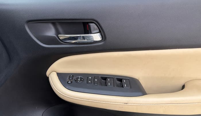 2020 Honda City 1.5L I-VTEC ZX CVT, Petrol, Automatic, 50,108 km, Driver Side Door Panels Control