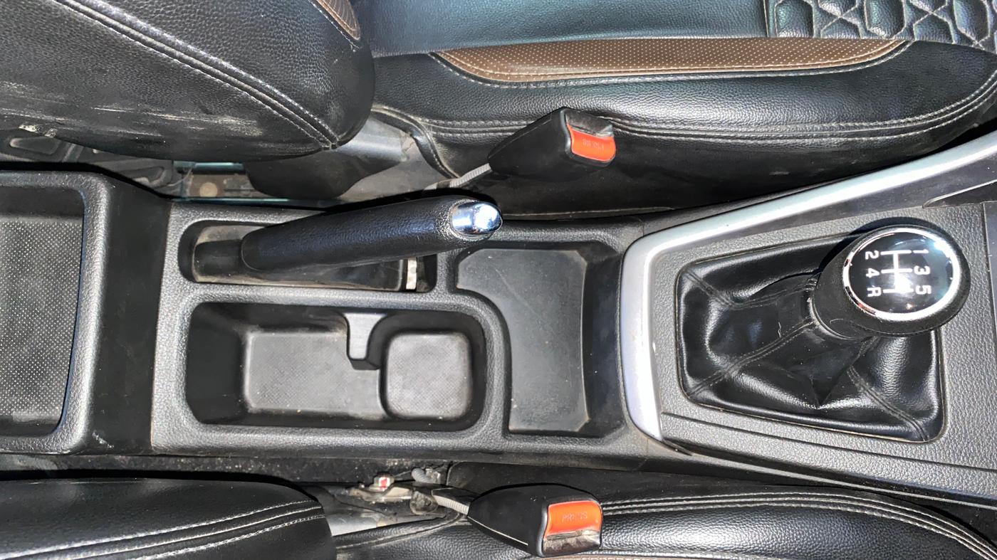 2023 Maruti BREZZA VXI, Petrol, Manual, 78,480 km, Gear Lever