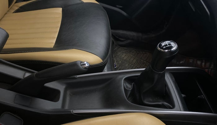 2021 Maruti Baleno ZETA PETROL 1.2, Petrol, Manual, 30,267 km, Gear Lever